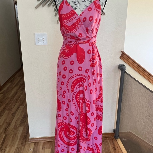 FARM Rio Octocool Pink and Red Patterned Dress - Picture 4 of 11